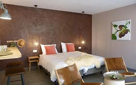 Trendy And Luxe B&B And Garden Suite